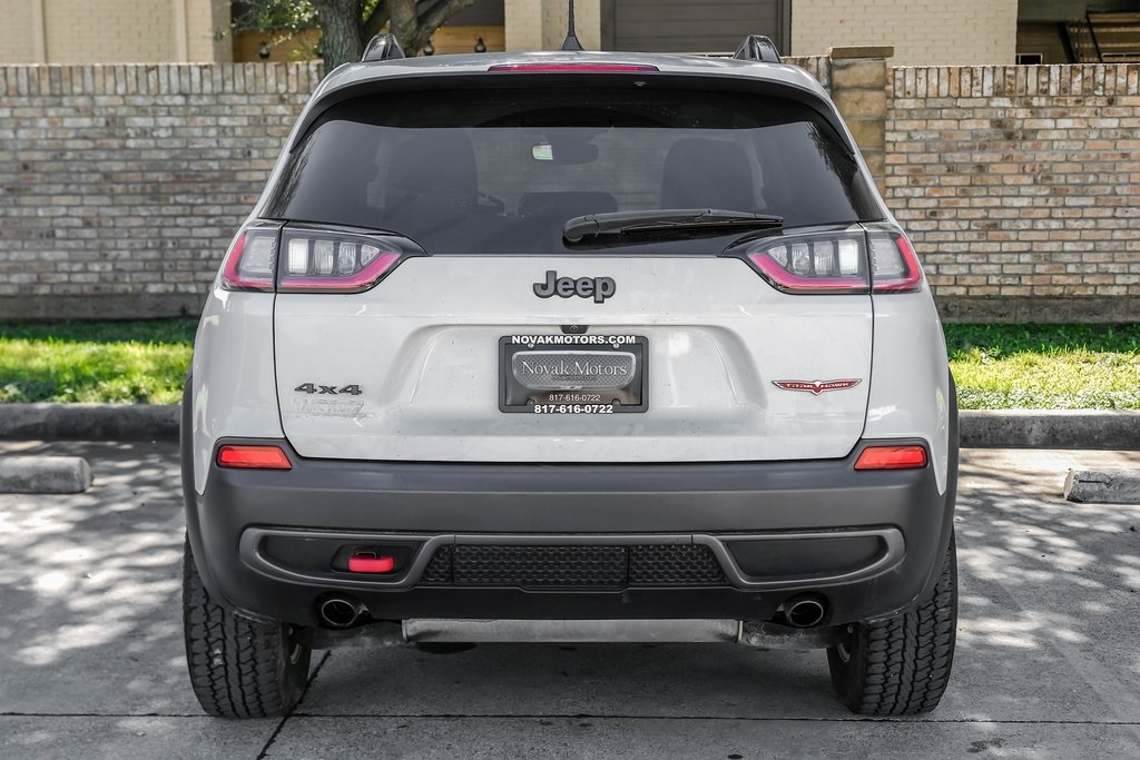 used 2022 Jeep Cherokee car, priced at $24,886