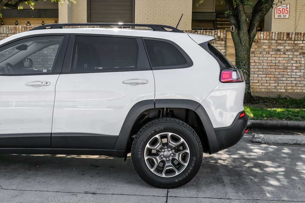 used 2022 Jeep Cherokee car, priced at $24,886