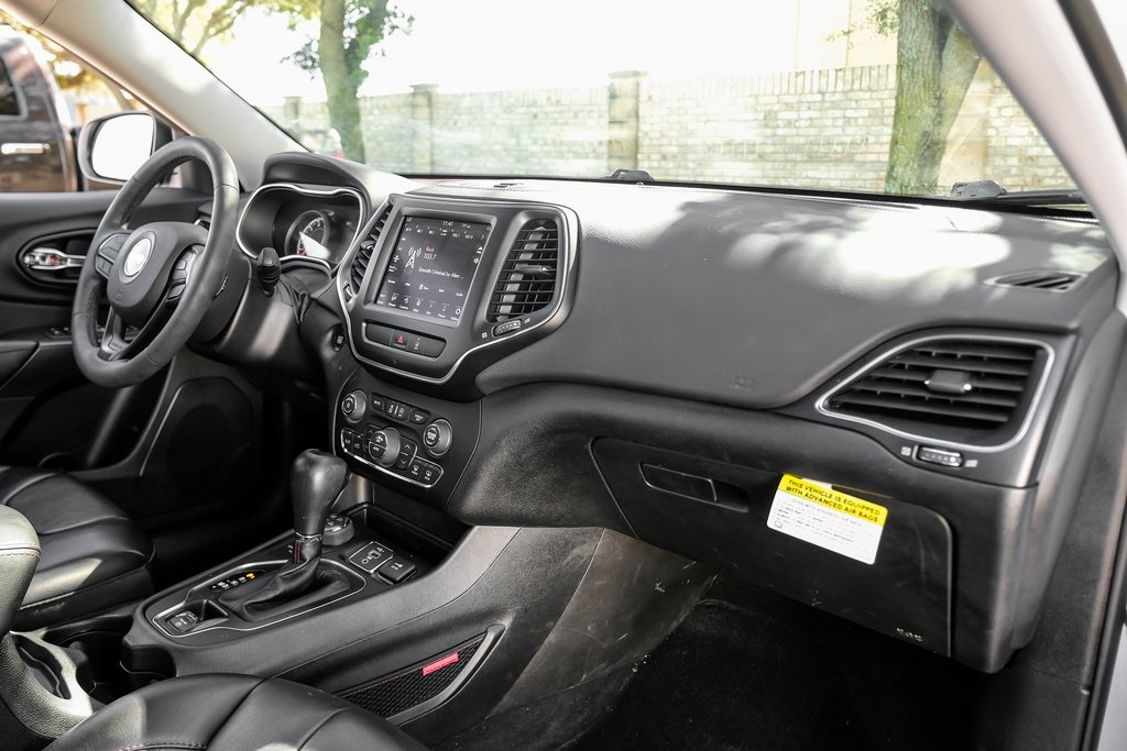 used 2022 Jeep Cherokee car, priced at $24,886