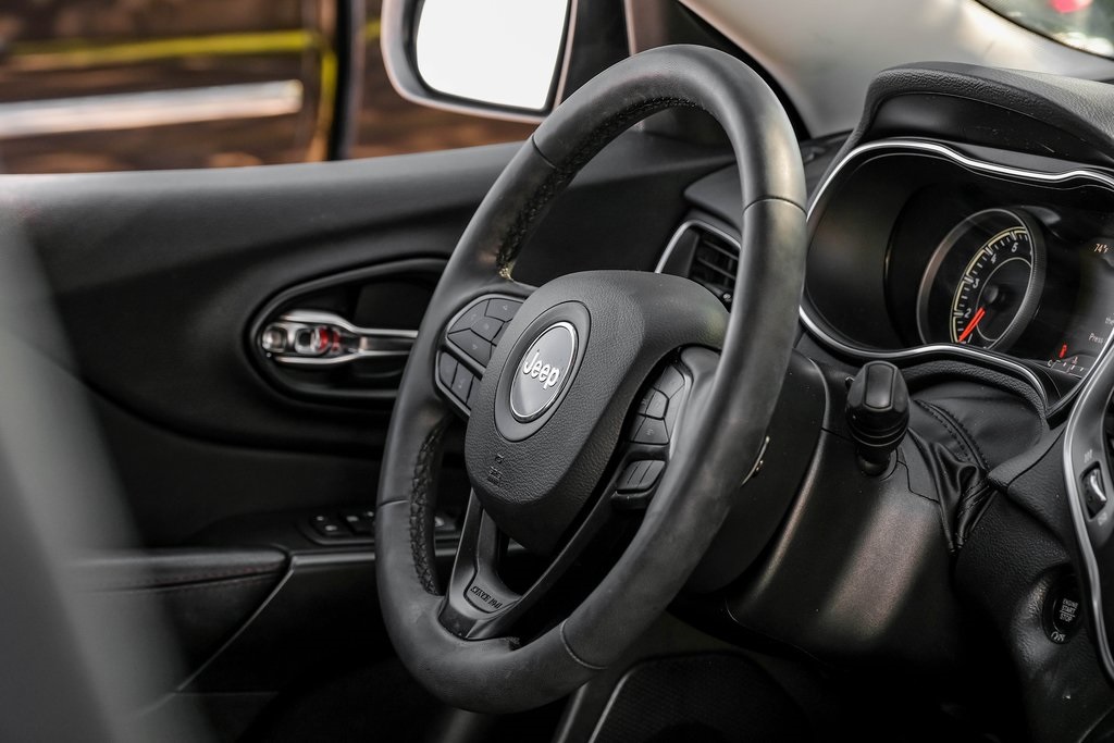 used 2022 Jeep Cherokee car, priced at $24,886