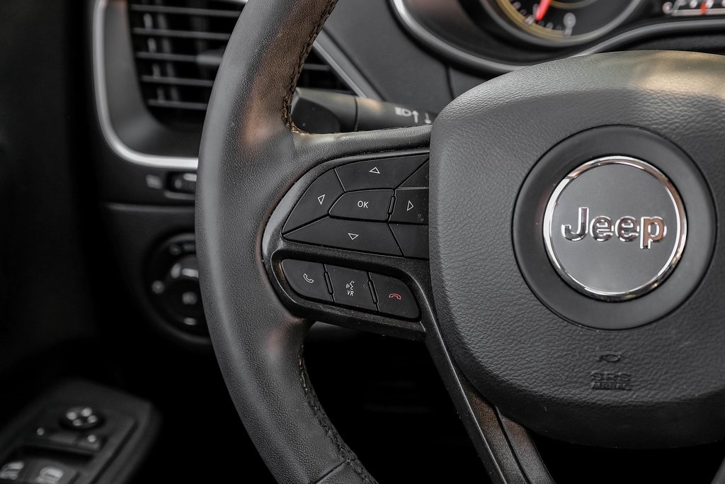 used 2022 Jeep Cherokee car, priced at $24,886