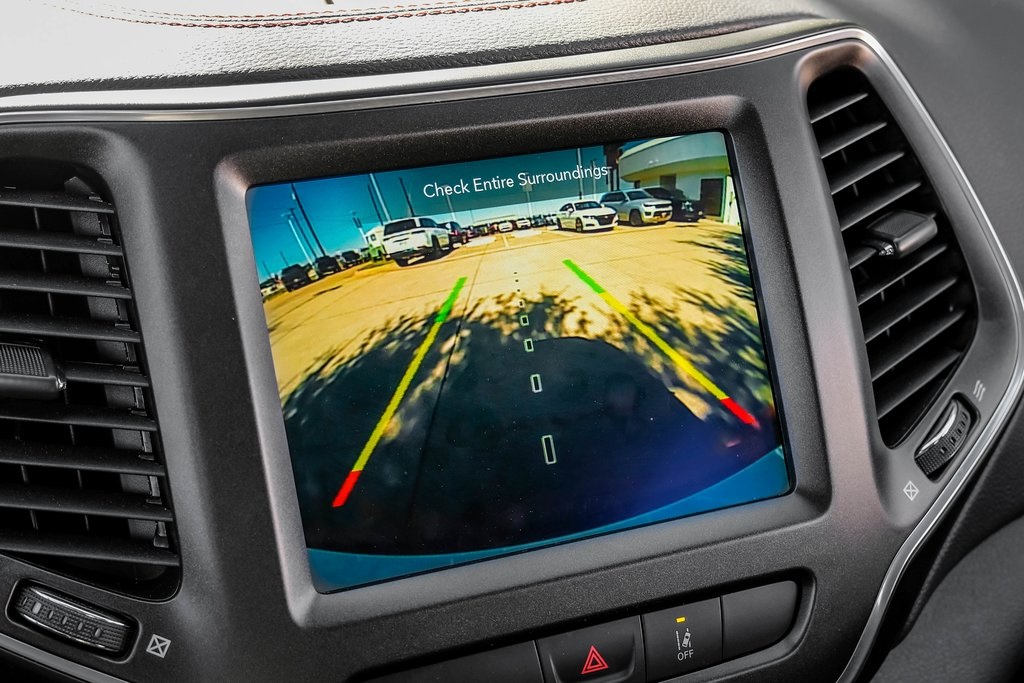 used 2022 Jeep Cherokee car, priced at $24,886