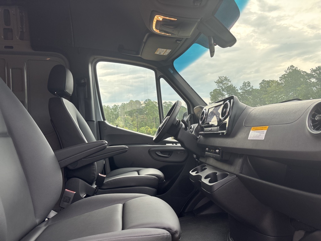 New 2025 Mercedes-Benz Sprinter 2500 Standard Roof AWD Empty Cargo Van for sale #MB5412 - photo 32