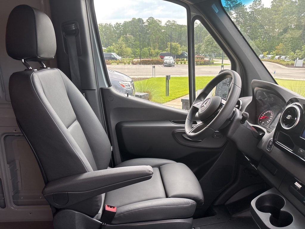 New 2025 Mercedes-Benz Sprinter 2500 Standard Roof AWD Empty Cargo Van for sale #MB5412 - photo 35