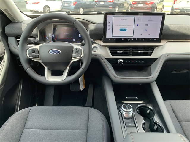 2025 Space White Metallic Ford Explorer Active 4X4 SUV