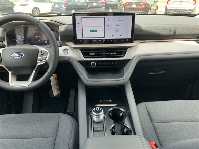 2025 Space White Metallic Ford Explorer Active 4X4 SUV
