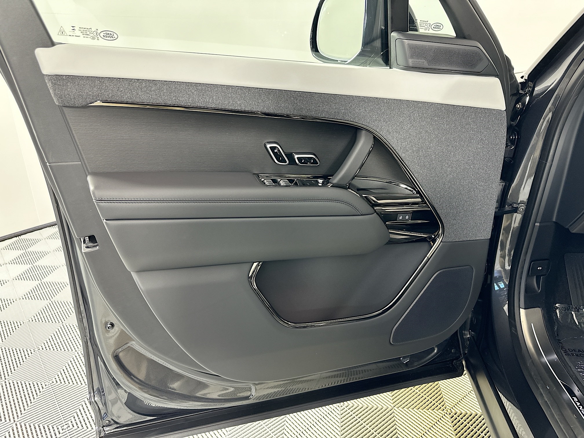 new 2026 Land Rover Range Rover Sport car, priced at $118,650