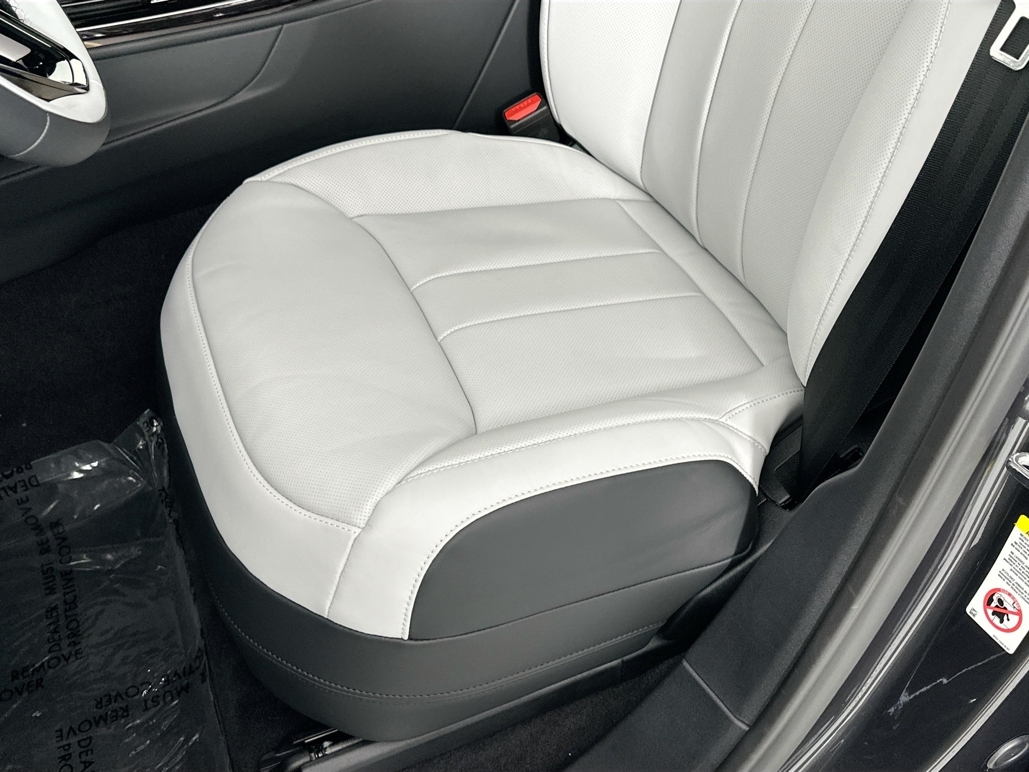 new 2026 Land Rover Range Rover Sport car, priced at $118,650