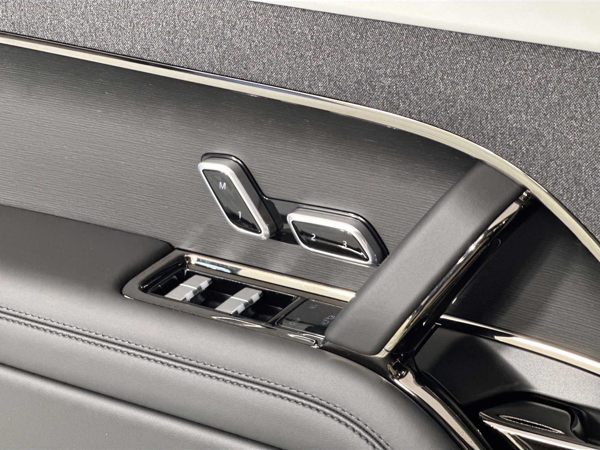 new 2026 Land Rover Range Rover Sport car, priced at $118,650