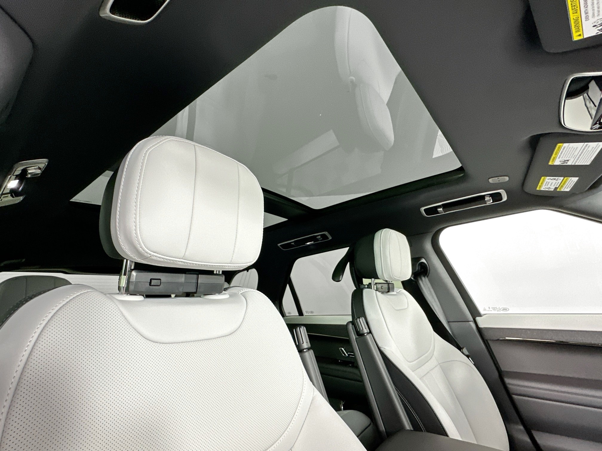 new 2026 Land Rover Range Rover Sport car, priced at $118,650