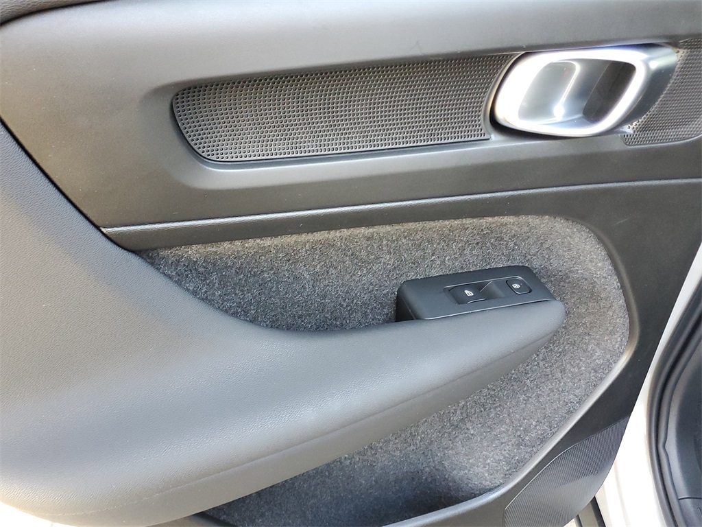 used 2025 Volvo XC40 car, priced at $30,995