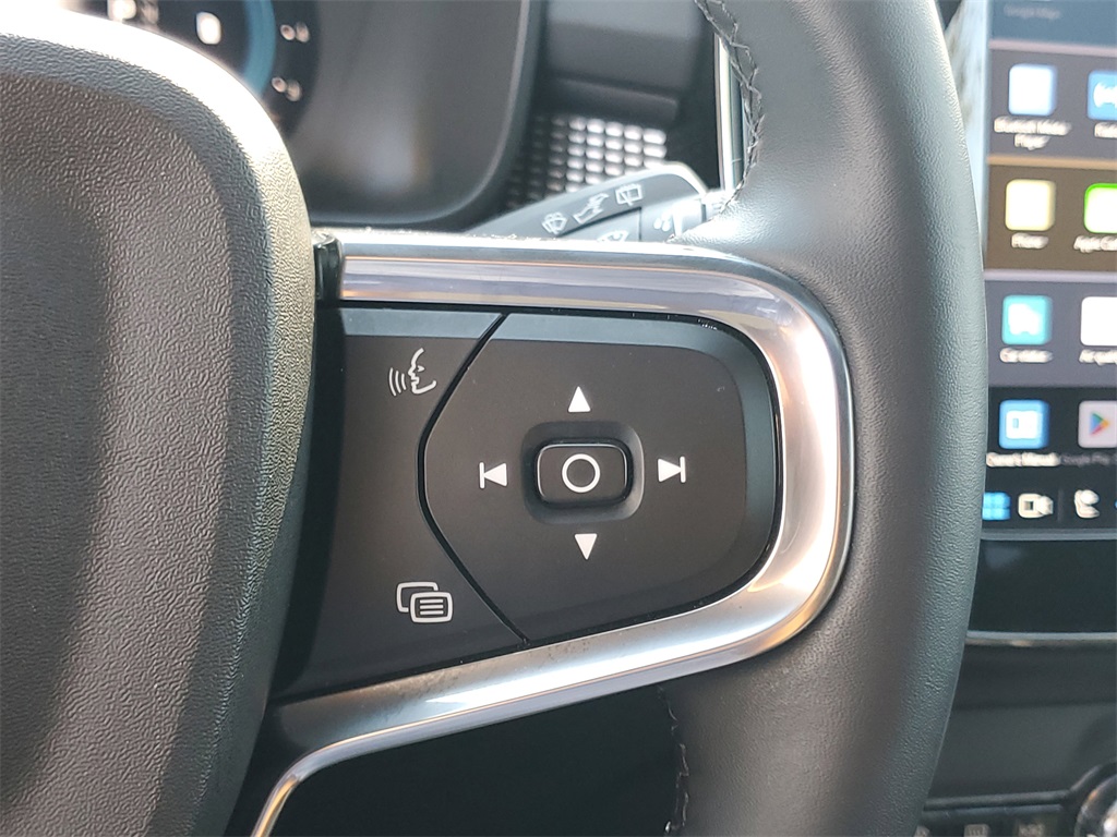 used 2025 Volvo XC40 car, priced at $30,995