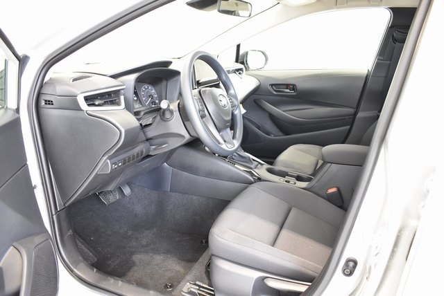 2025 Toyota Corolla LE photo 7