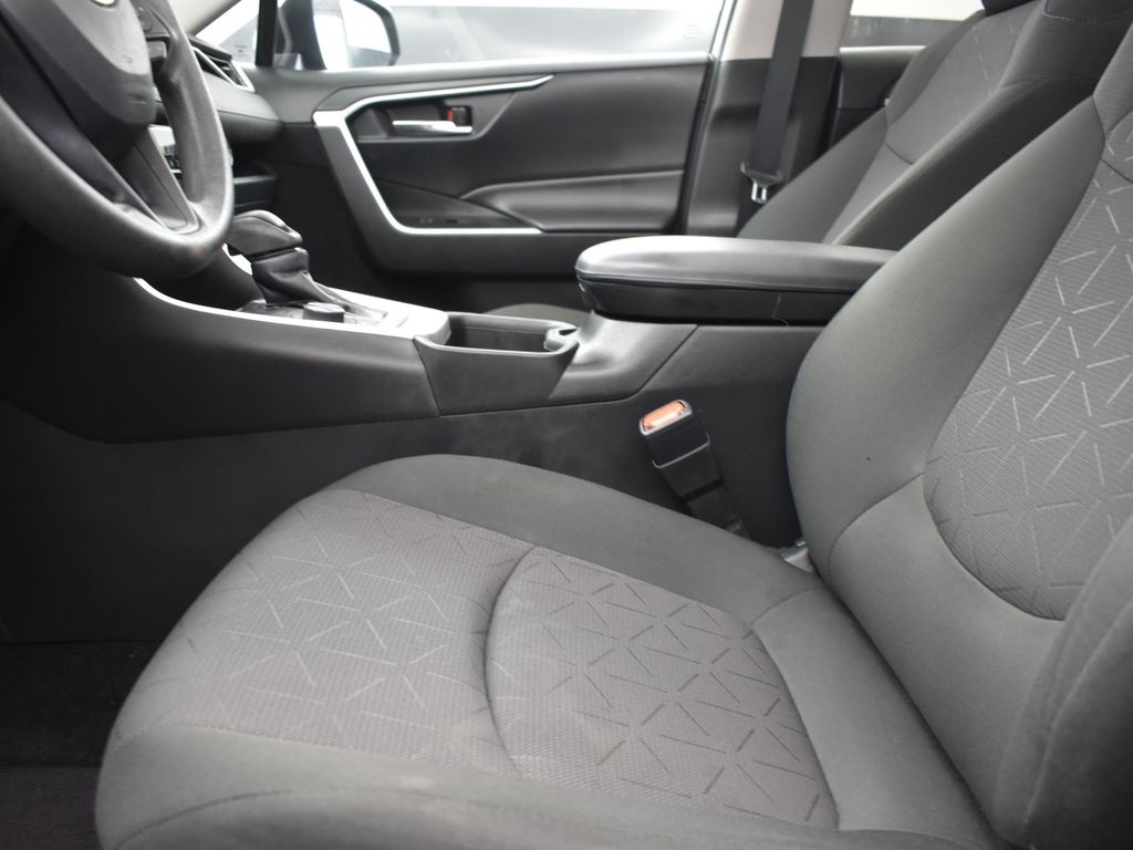 2023 Silver Sky Metallic Toyota RAV4 XLE AWD SUV