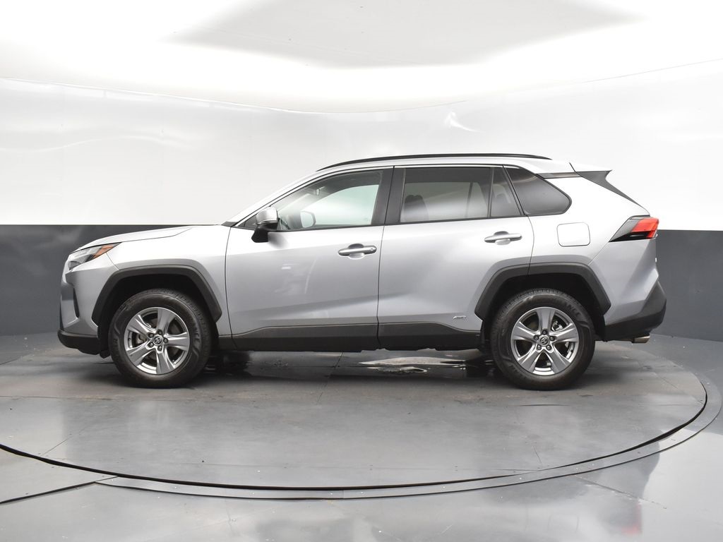 2023 Silver Sky Metallic Toyota RAV4 XLE AWD SUV