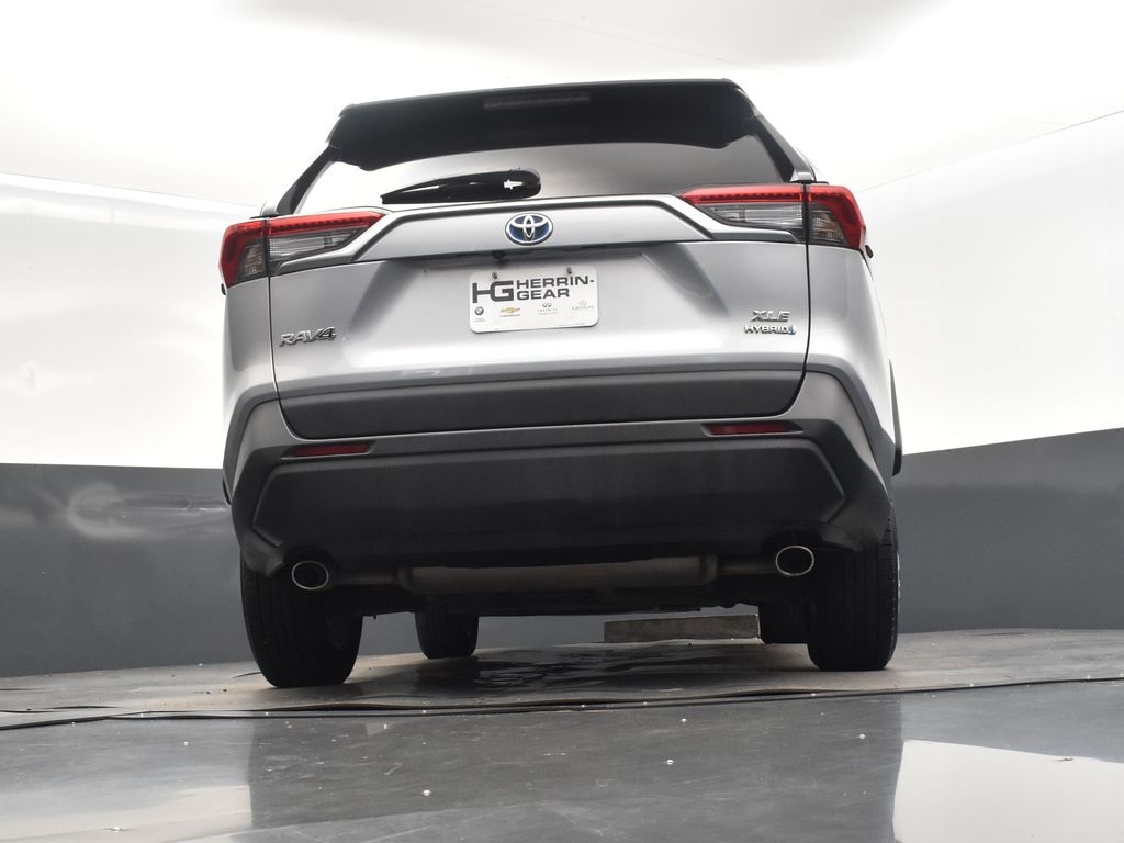 2023 Silver Sky Metallic Toyota RAV4 XLE AWD SUV