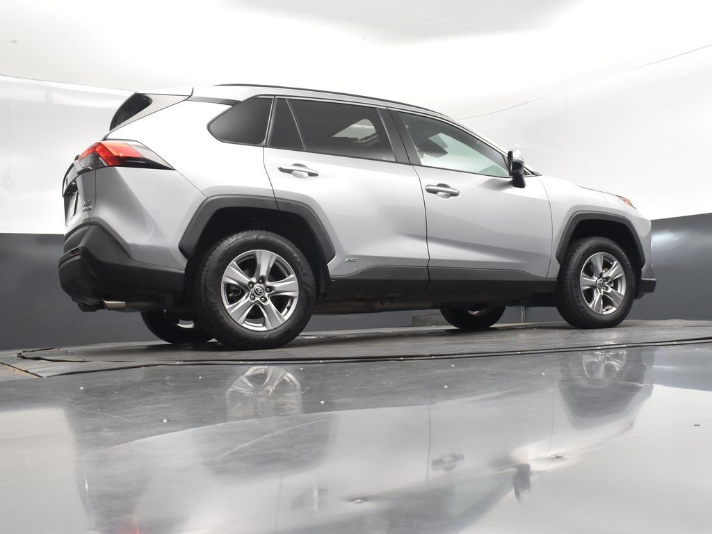 2023 Silver Sky Metallic Toyota RAV4 XLE AWD SUV
