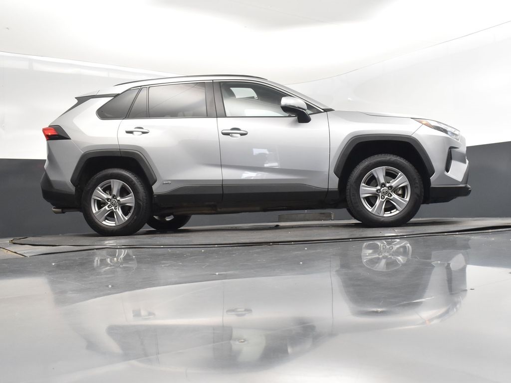 2023 Silver Sky Metallic Toyota RAV4 XLE AWD SUV