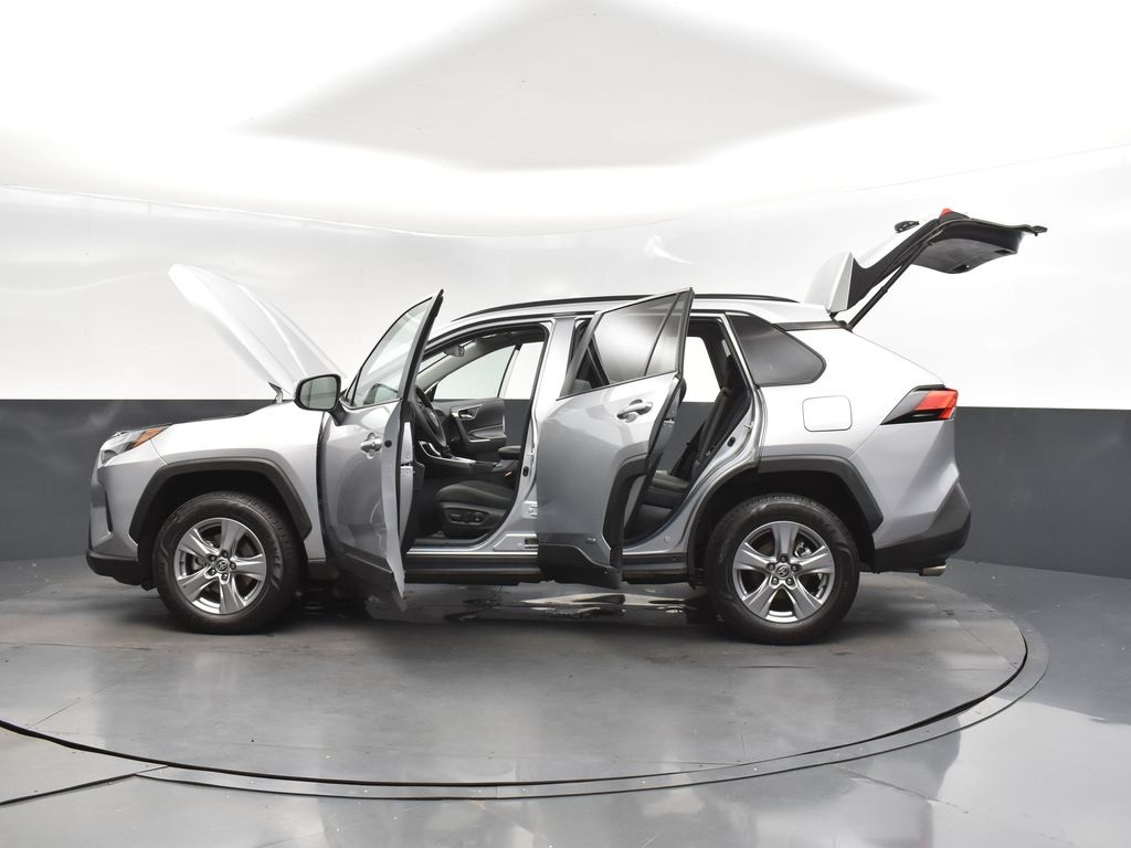 2023 Silver Sky Metallic Toyota RAV4 XLE AWD SUV