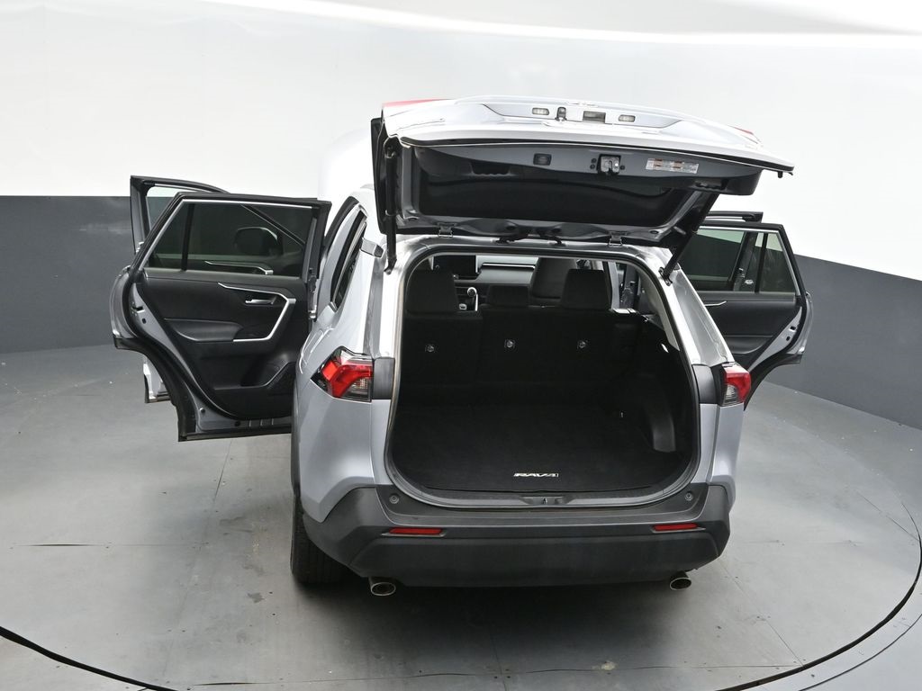 2023 Silver Sky Metallic Toyota RAV4 XLE AWD SUV