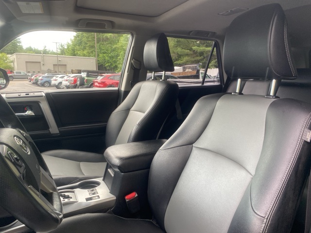 2017 Black Toyota 4Runner SR5 4X4 SUV