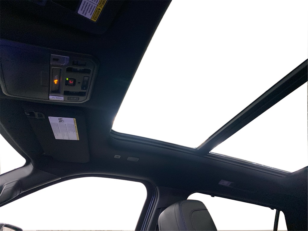 2025 Toyota Sequoia Platinum photo 8