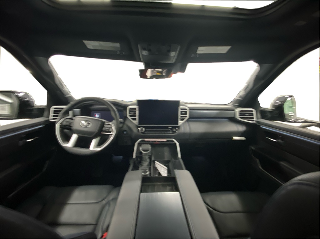 2025 Toyota Sequoia Platinum photo 11