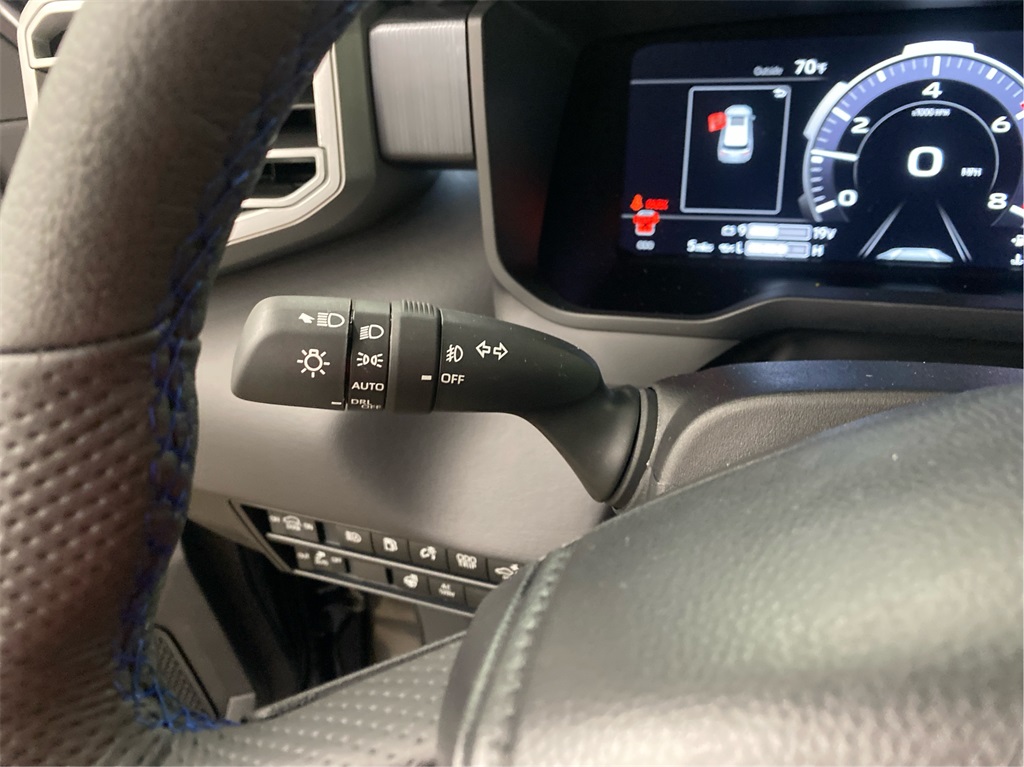 2025 Toyota Sequoia Platinum photo 23