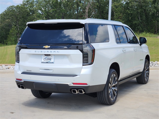 2025 Iridescent Pearl Tricoat Chevrolet Suburban High Country 4X4 SUV
