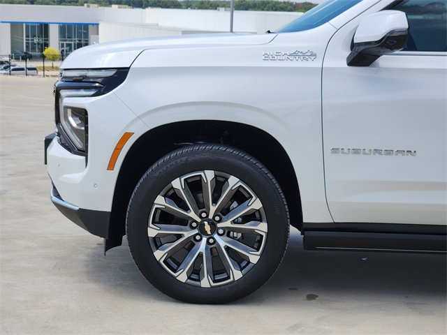 2025 Iridescent Pearl Tricoat Chevrolet Suburban High Country 4X4 SUV