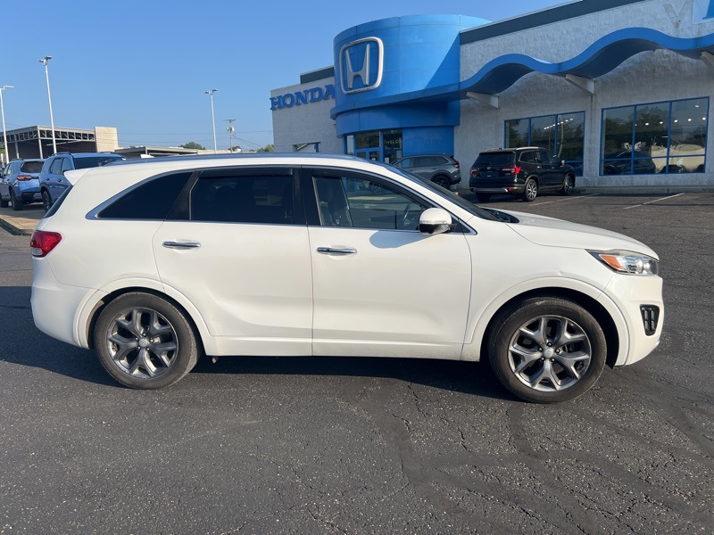 Used 2016 Kia Sorento Limited with VIN 5XYPKDA1XGG108217 for sale in Massillon, OH