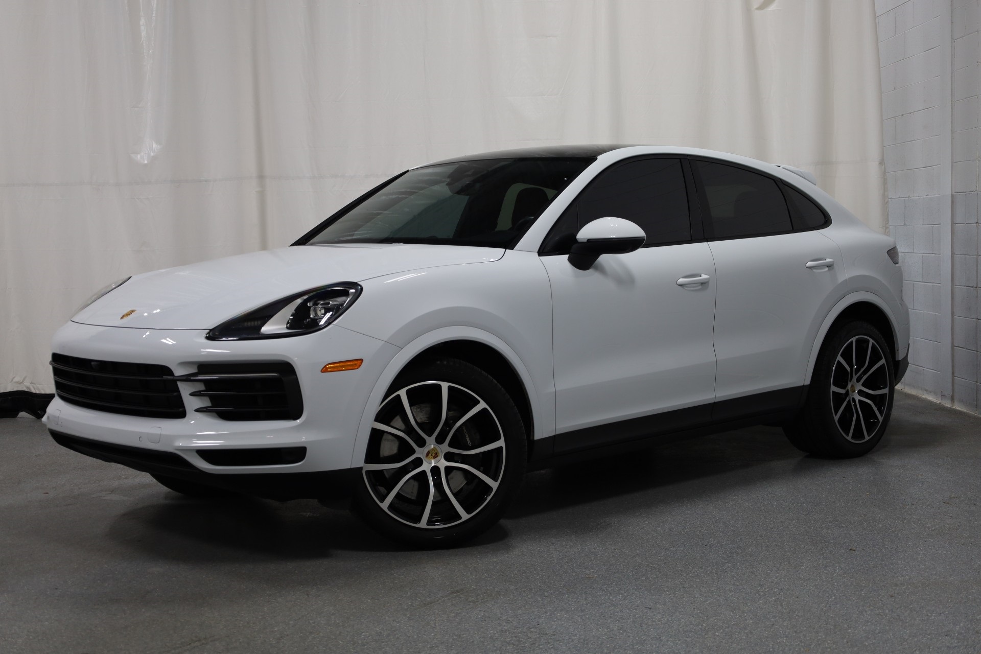 2023 Porsche Cayenne Base