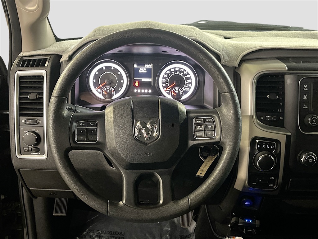 2020 Ram 1500 Classic SLT photo 11