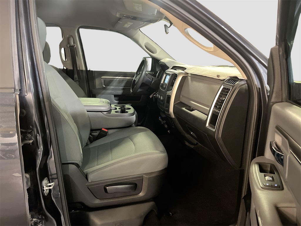 2020 Ram 1500 Classic SLT photo 23