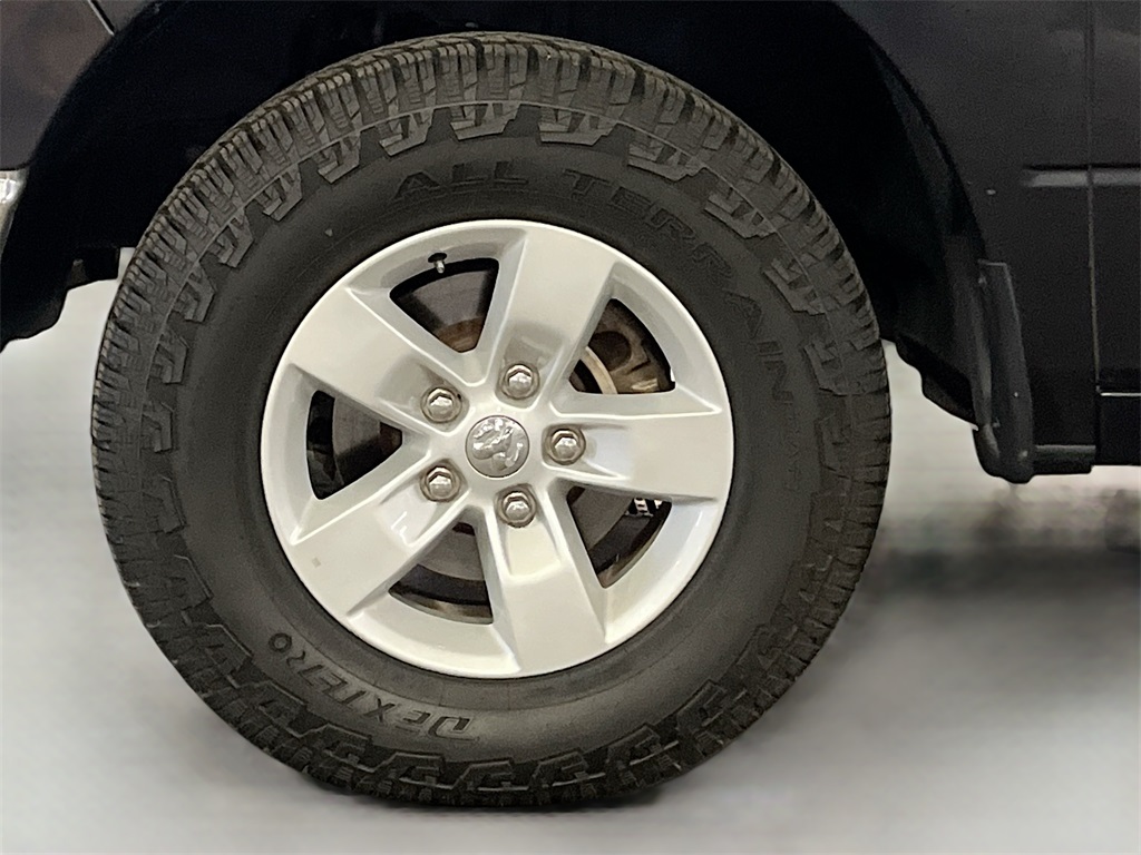 2020 Ram 1500 Classic SLT photo 26
