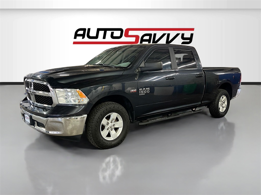 2020 Ram 1500 Classic SLT photo 3