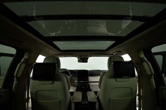 2021 Lincoln Navigator Reserve photo 21