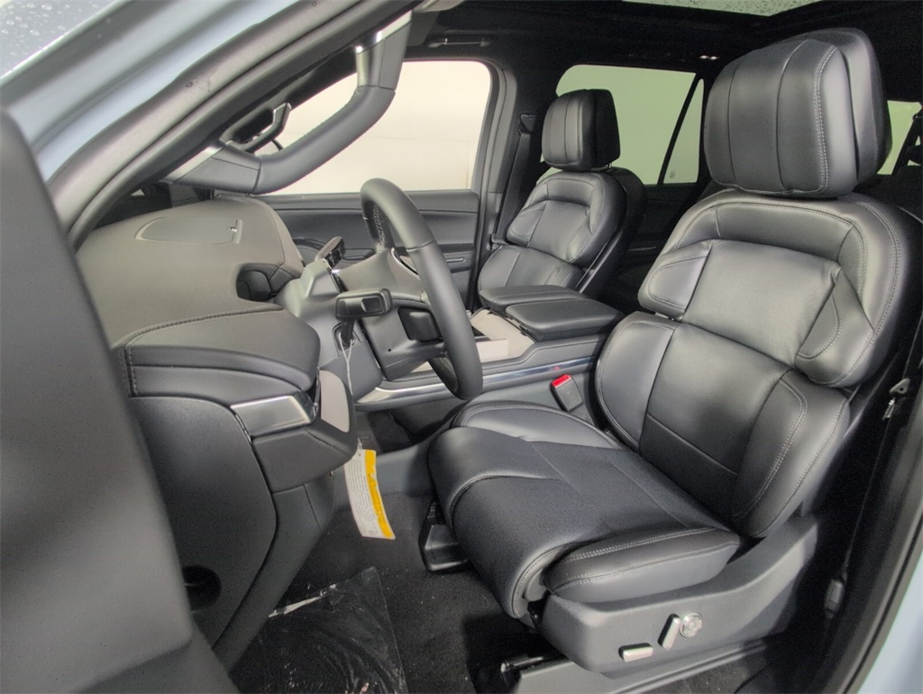 new 2025 Lincoln Navigator L car, priced at $106,535