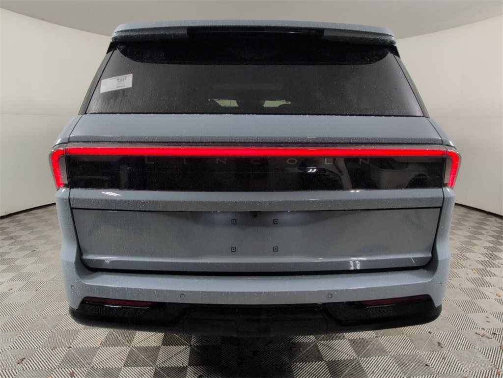 new 2025 Lincoln Navigator L car, priced at $106,535