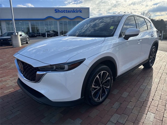 2022 Mazda CX-5 S Premium package's photo