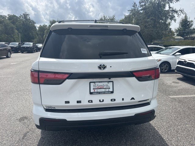 2025 Toyota Sequoia SR5 photo 5