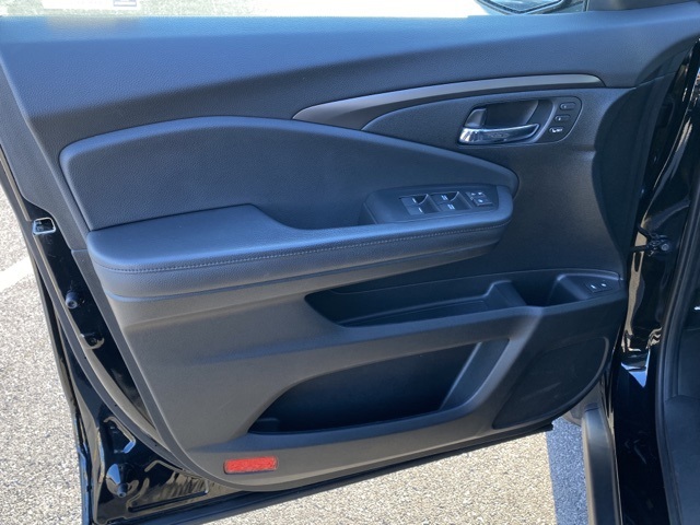 used 2021 Honda Pilot car, priced at $26,752