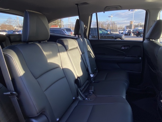 used 2021 Honda Pilot car, priced at $26,752