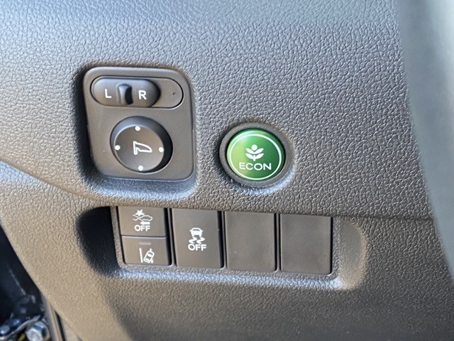 used 2021 Honda Pilot car, priced at $26,752