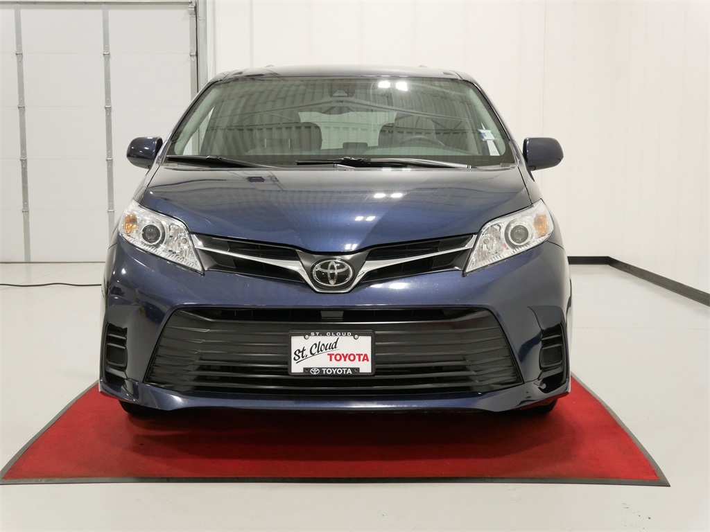 Used 2018 Toyota Sienna LE with VIN 5TDJZ3DC9JS208098 for sale in Waite Park, Minnesota