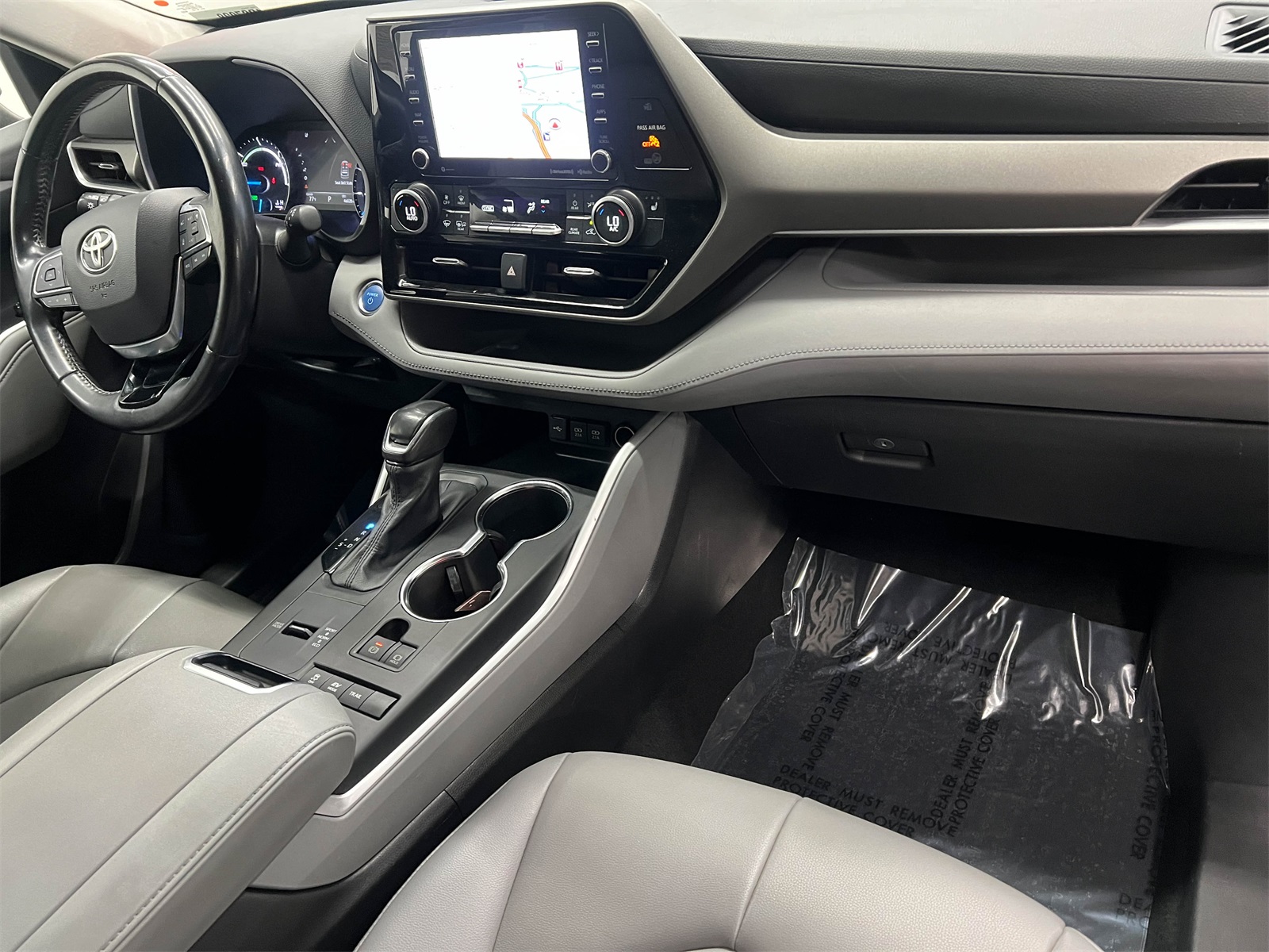 used 2020 Toyota Highlander Hybrid car, priced at $33,788