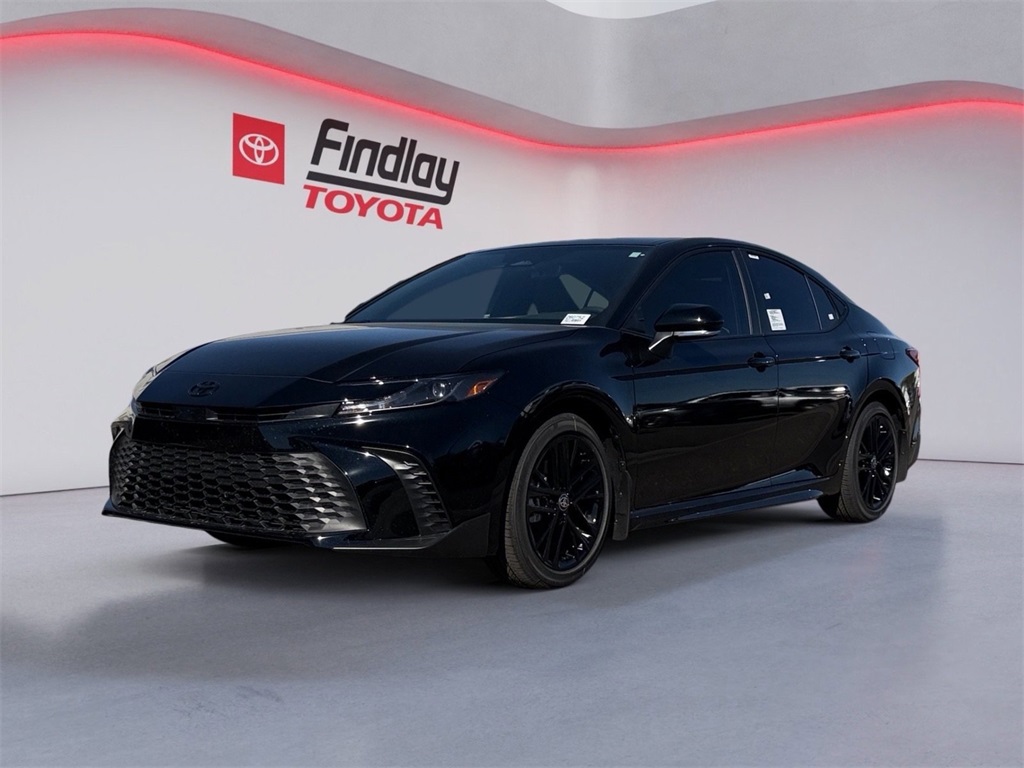 2026 Toyota Camry SE's photo