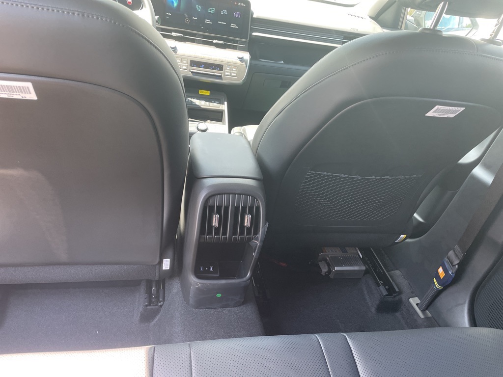 2026 Hyundai Kona SEL photo 13