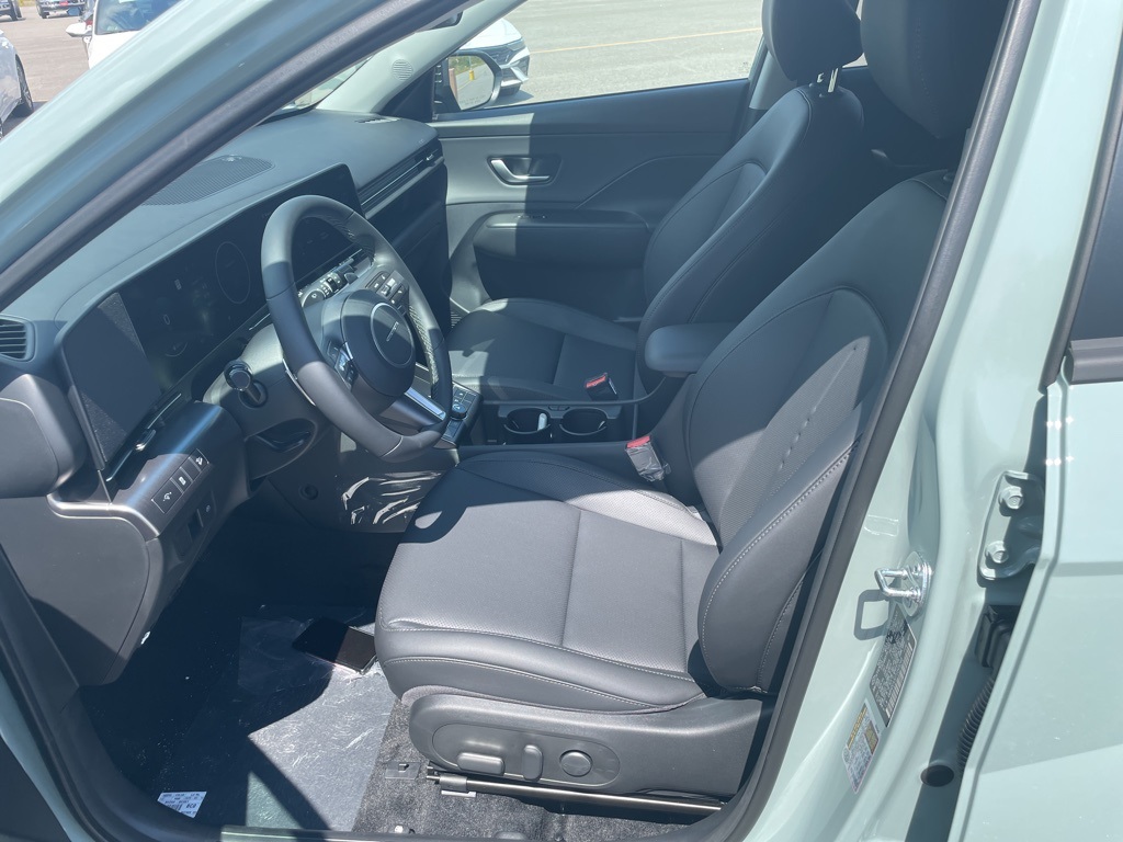 2026 Hyundai Kona SEL photo 4