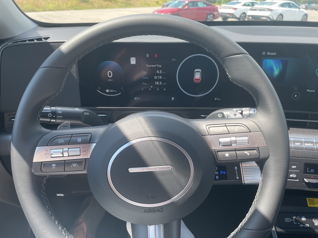 2026 Hyundai Kona SEL photo 5